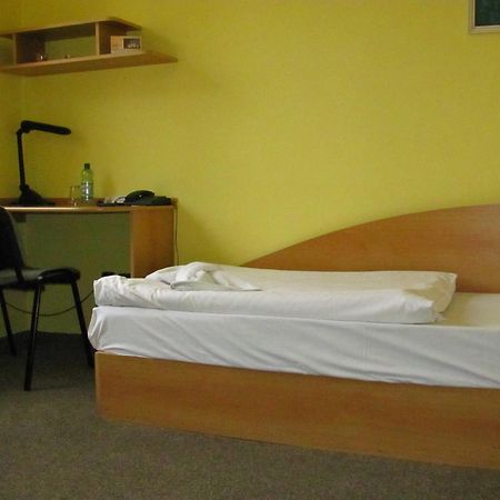 Hotel Isora Острава Экстерьер фото